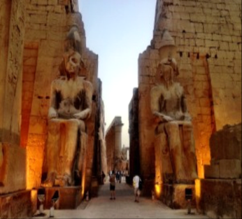 Luxor 1 300x225 1